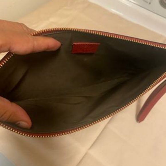 Gucci Handbag - Picture 6 of 9